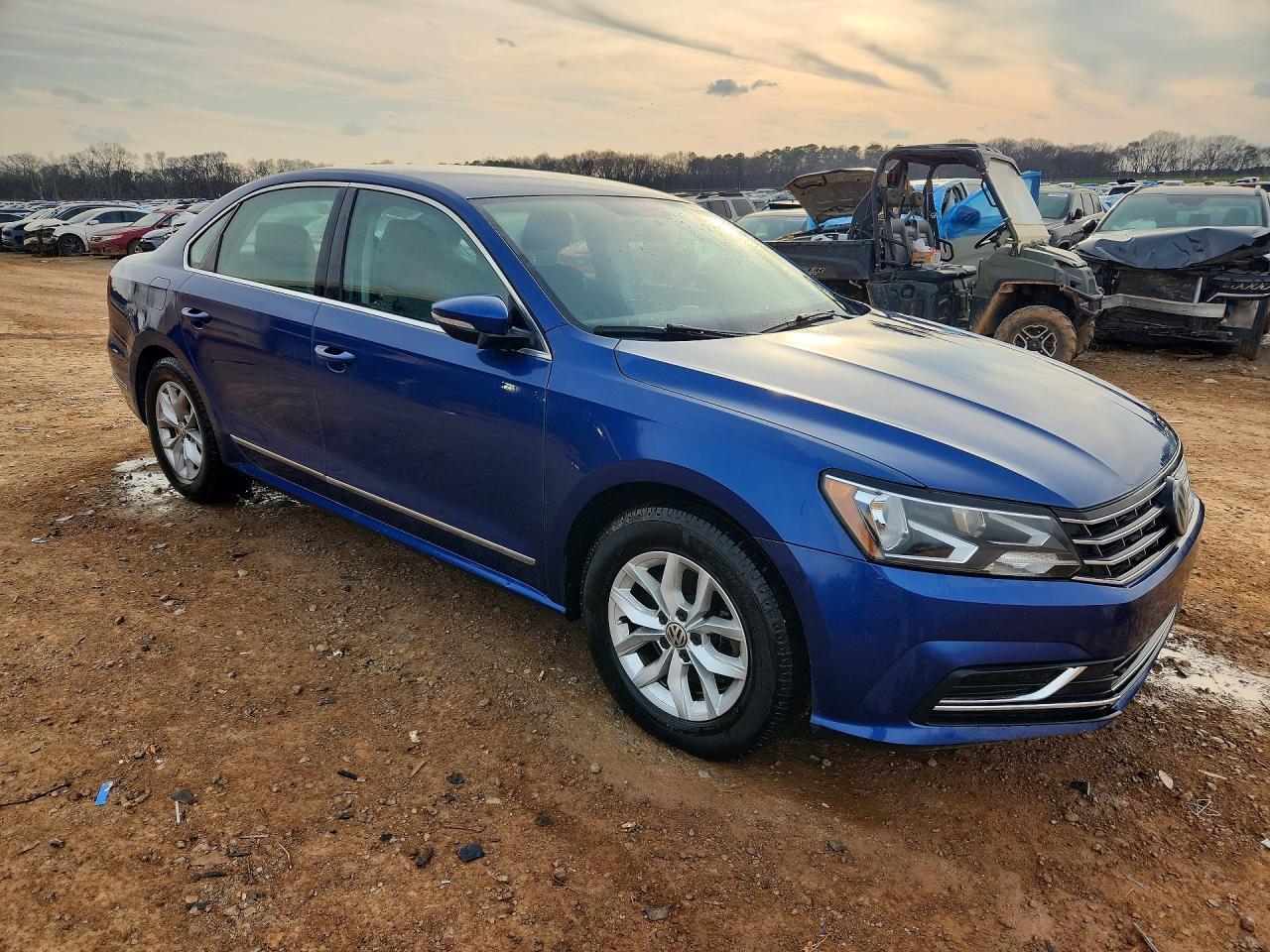 2017 Volkswagen Passat S - Image 4