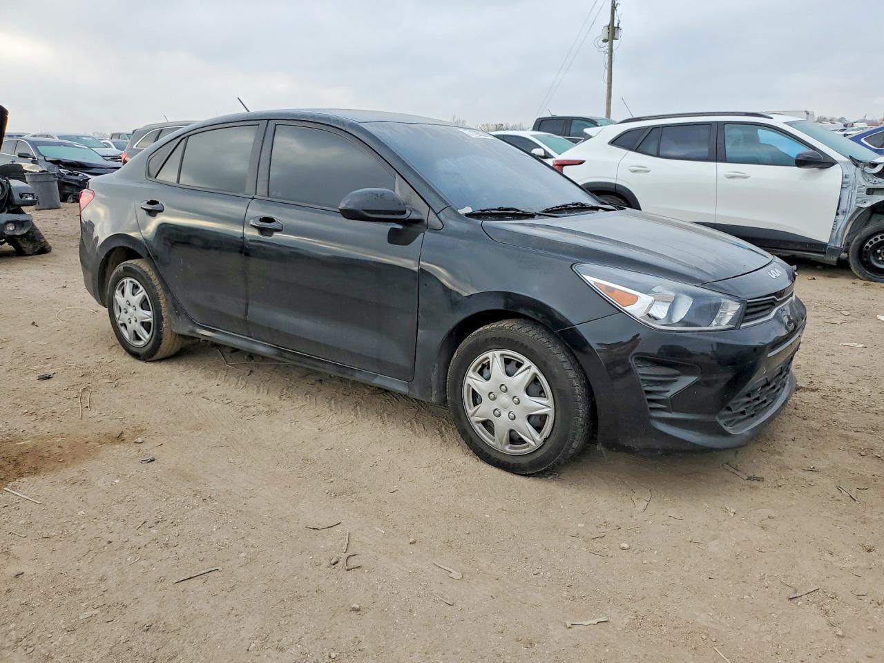 2023 Kia Rio - Фото 4