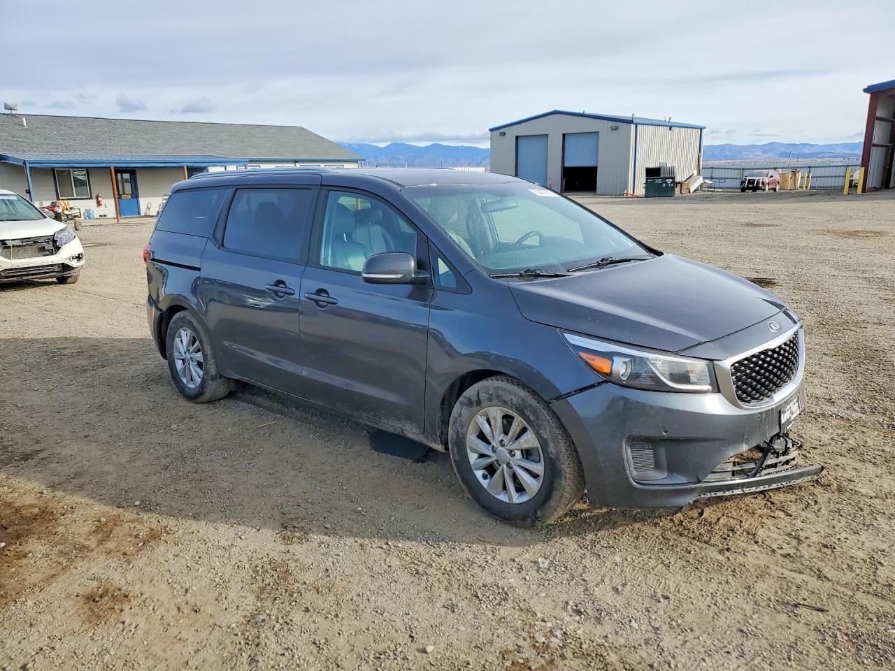 2017 Kia Sedona Lx - Image 4