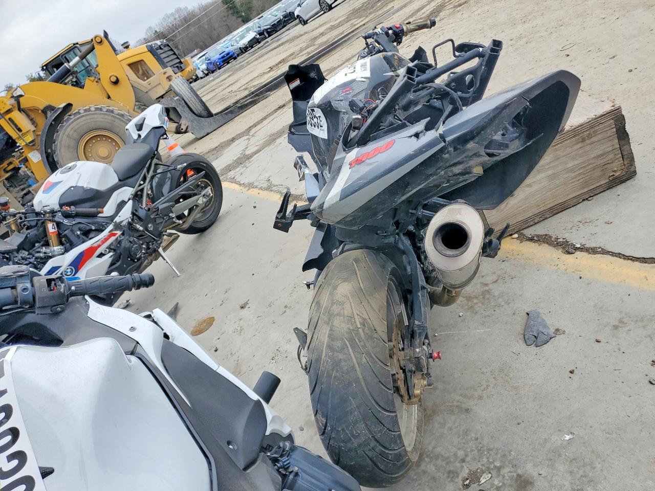 2004 Suzuki Gsx-R1000 - Фото 4