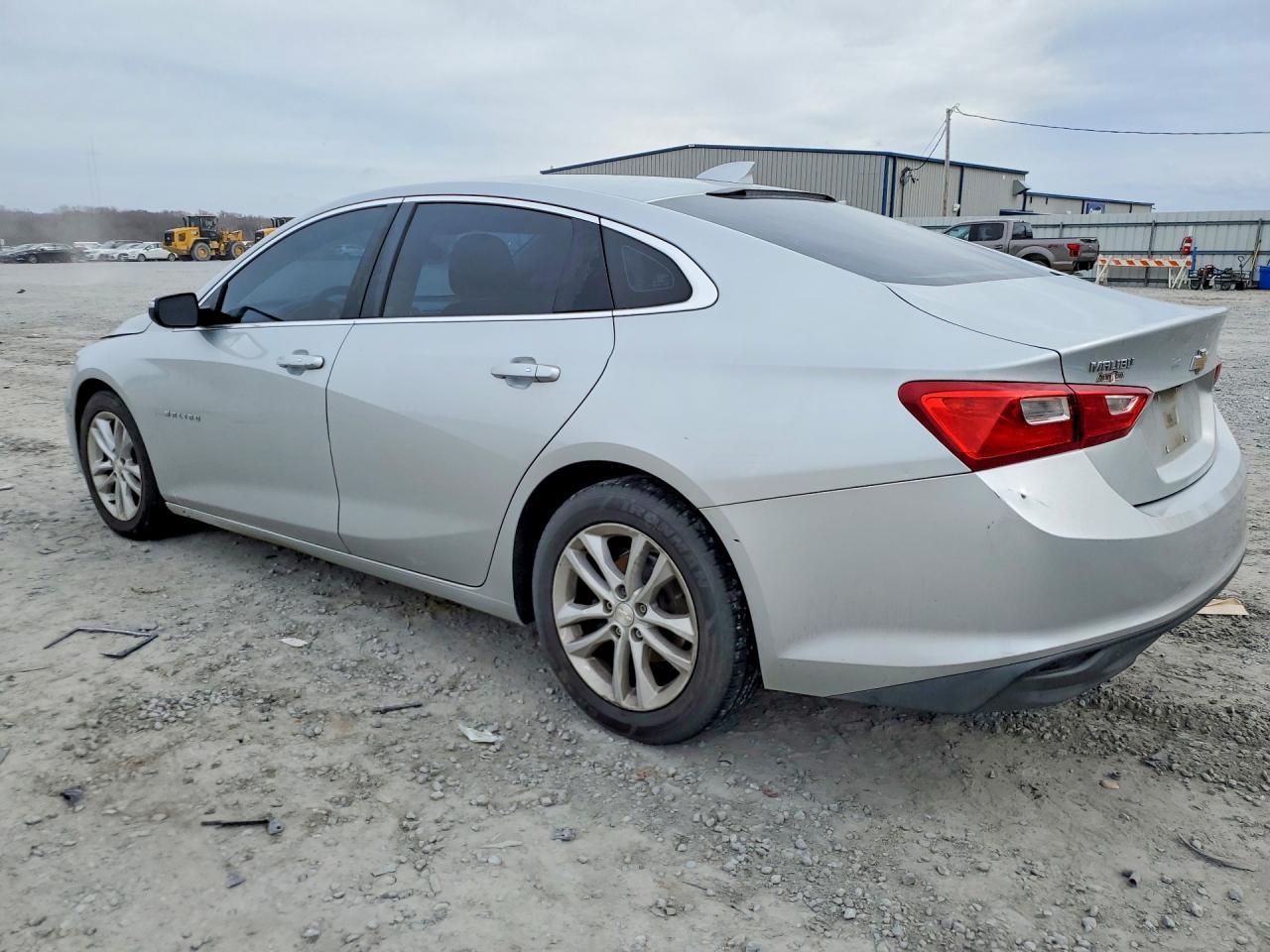 2017 Chevrolet Malibu Lt - Фото 2
