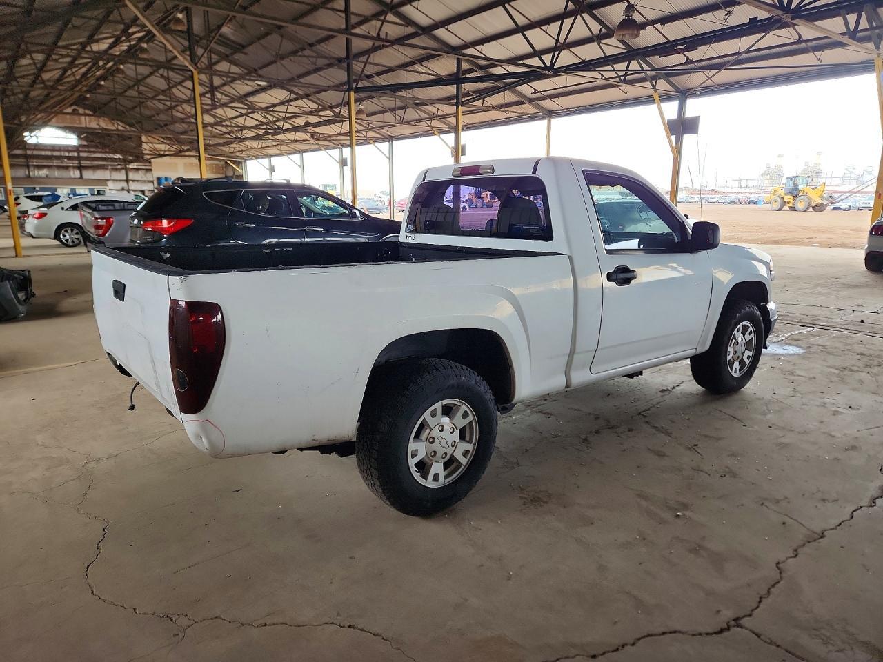 2005 Chevrolet Colorado - Image 3