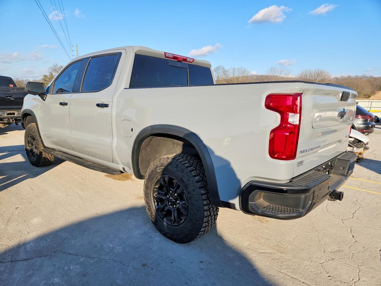 2025 Chevrolet Silverado K1500 Zr2 - Фото 2