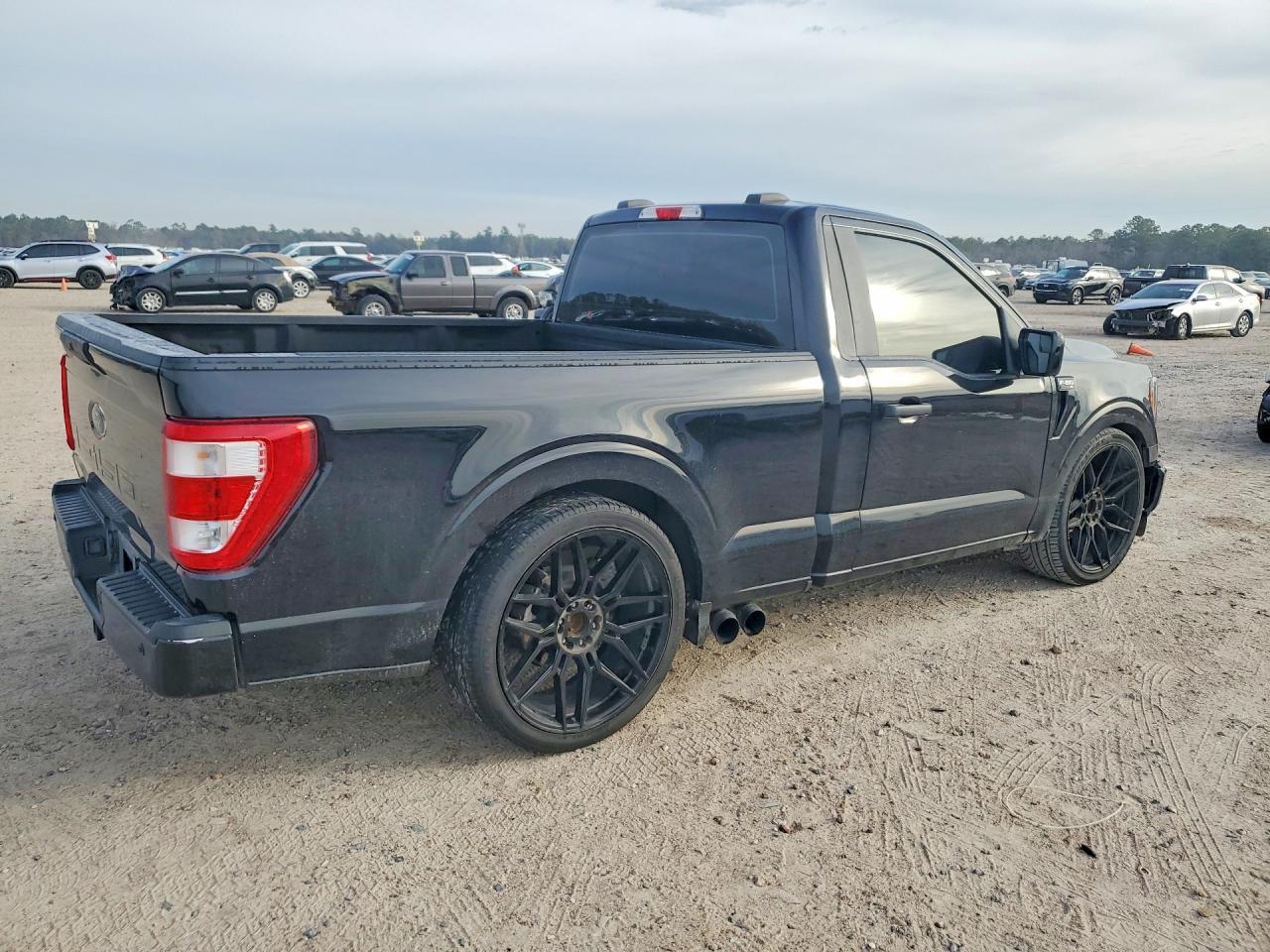 2023 Ford F150 - Фото 3