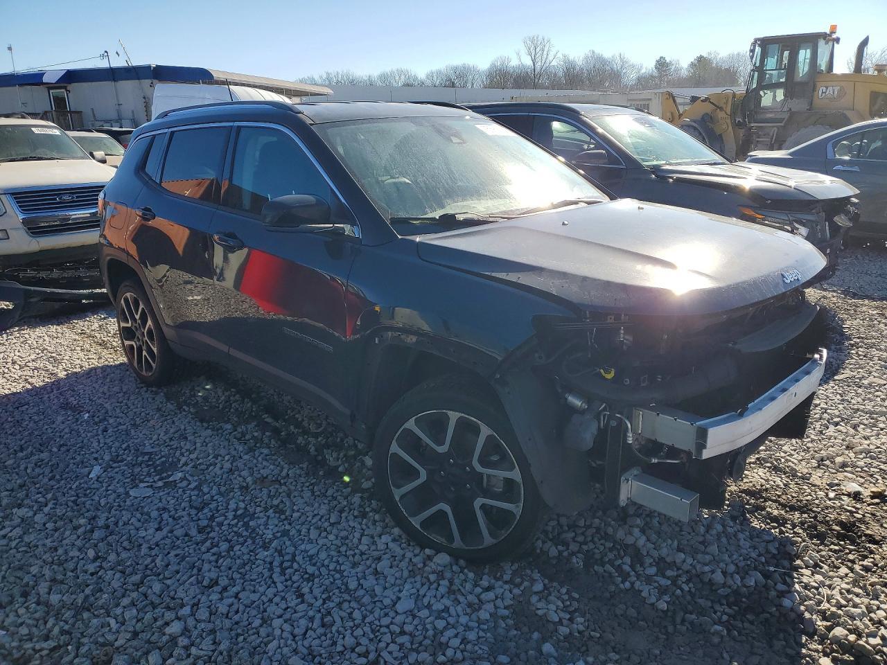 2017 Jeep Compass Limited - Image 4