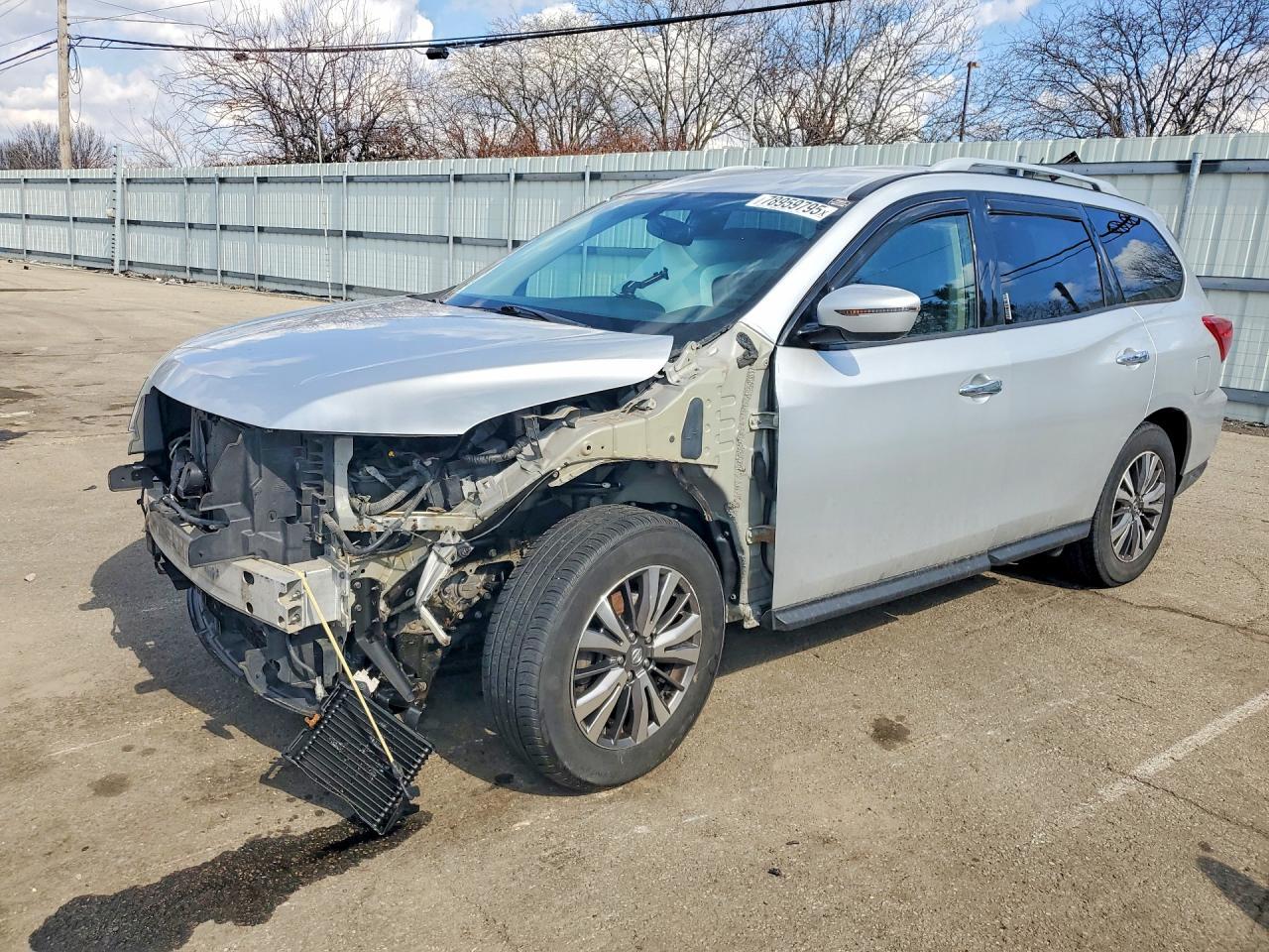 2018 Nissan Pathfinder Sv