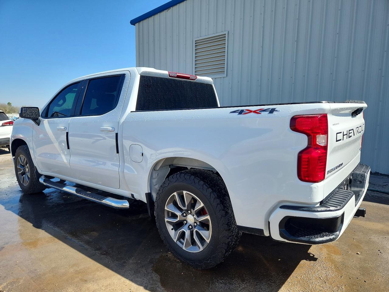 2024 Chevrolet Silverado K1500 Custom - Фото 2