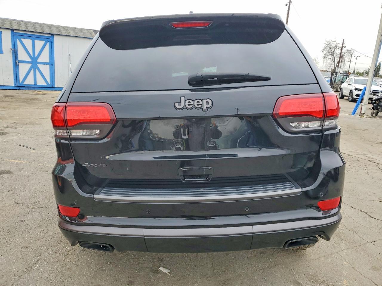 2020 Jeep Grand Cherokee Overland - Фото 6