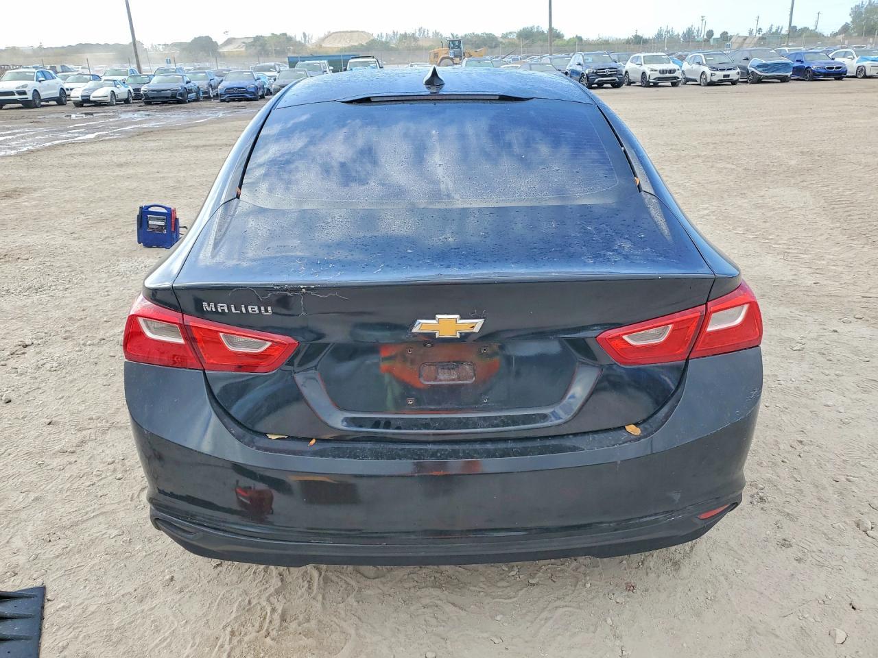 2017 Chevrolet Malibu Ls - Фото 6