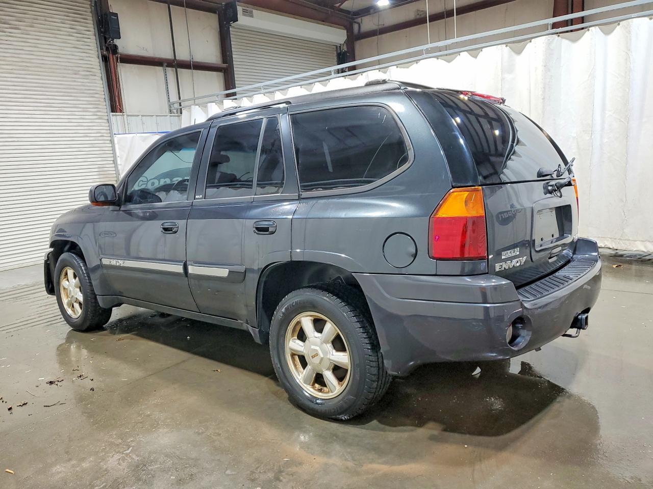 2005 GMC Envoy - Фото 2
