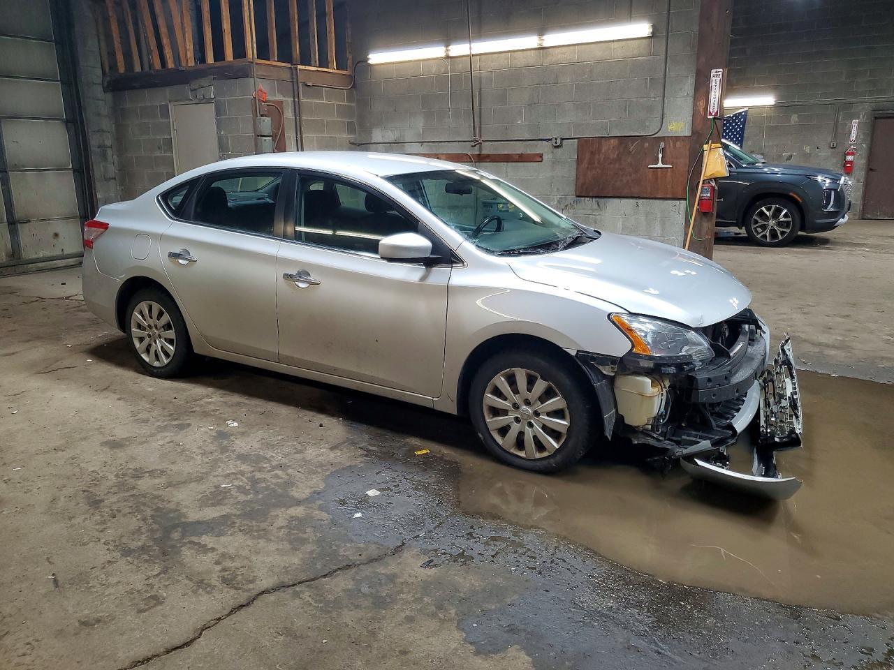 2015 Nissan Sentra S - Фото 4