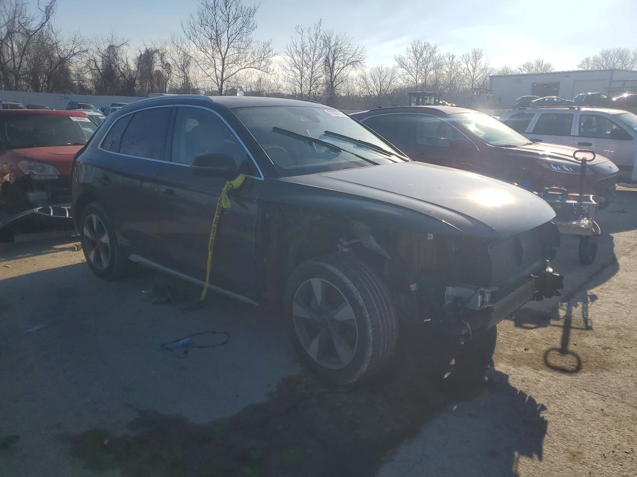 2022 Audi Q5 Premium 40 - Фото 4