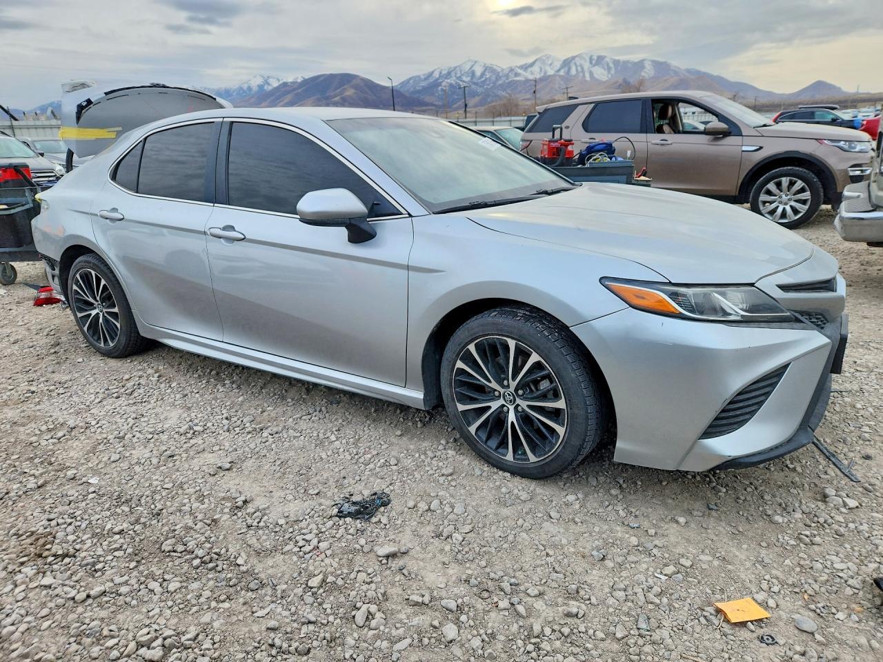 2018 Toyota Camry L - Image 4