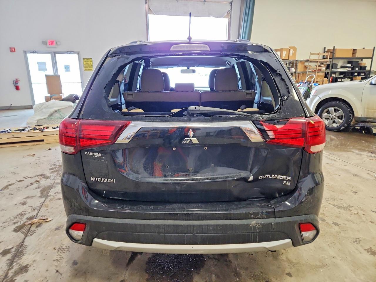 2016 Mitsubishi Outlander Se - Image 6
