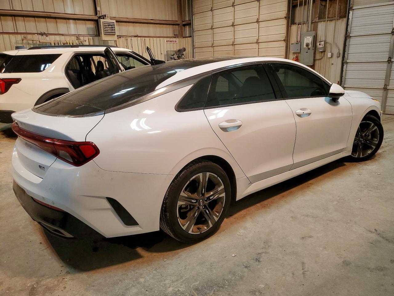 2021 Kia K5 Ex - Image 3