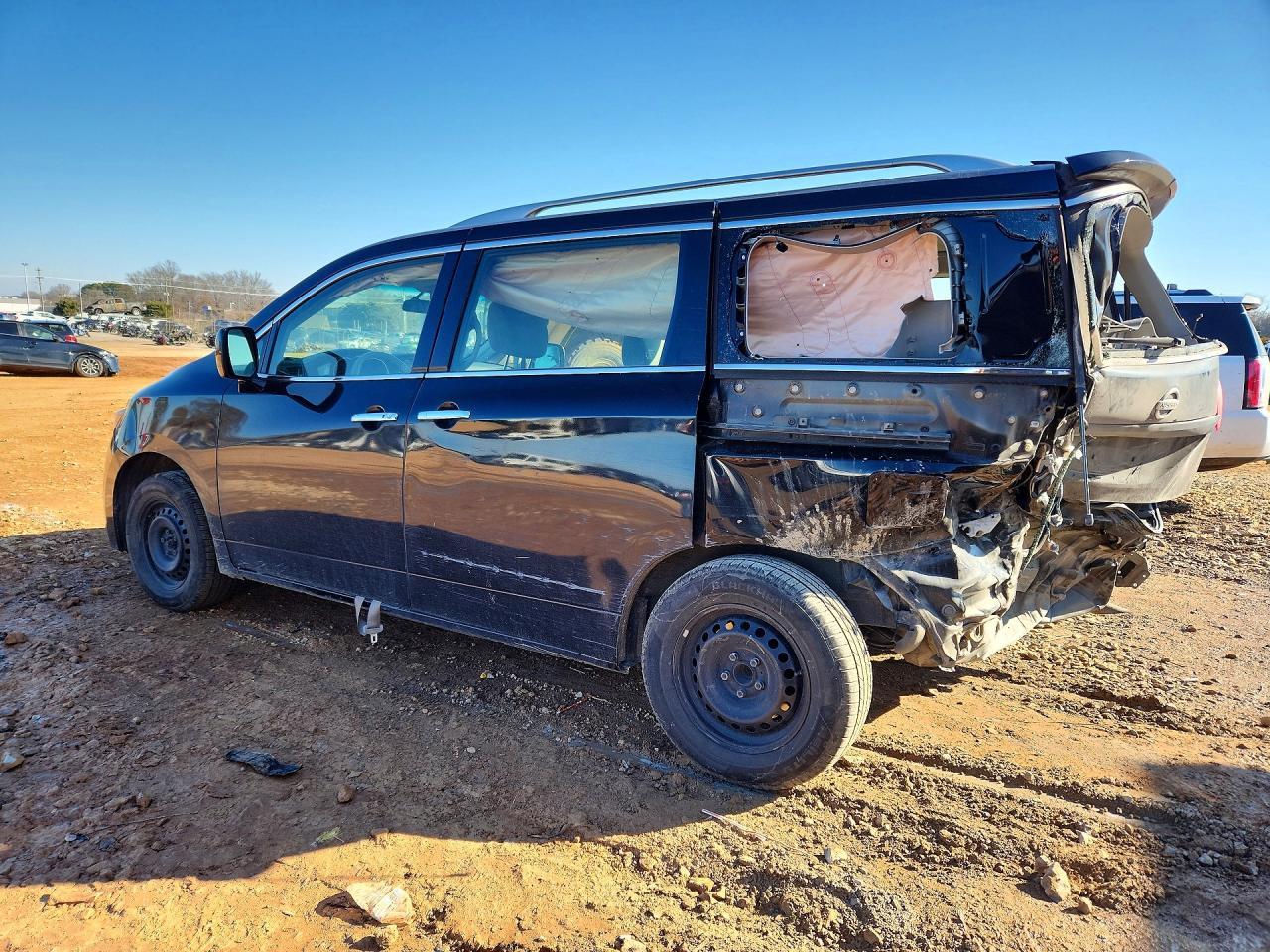 2016 Nissan Quest S - Image 2