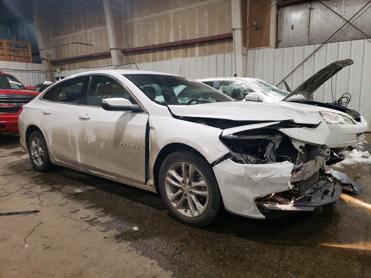 2017 Chevrolet Malibu Lt - Image 4