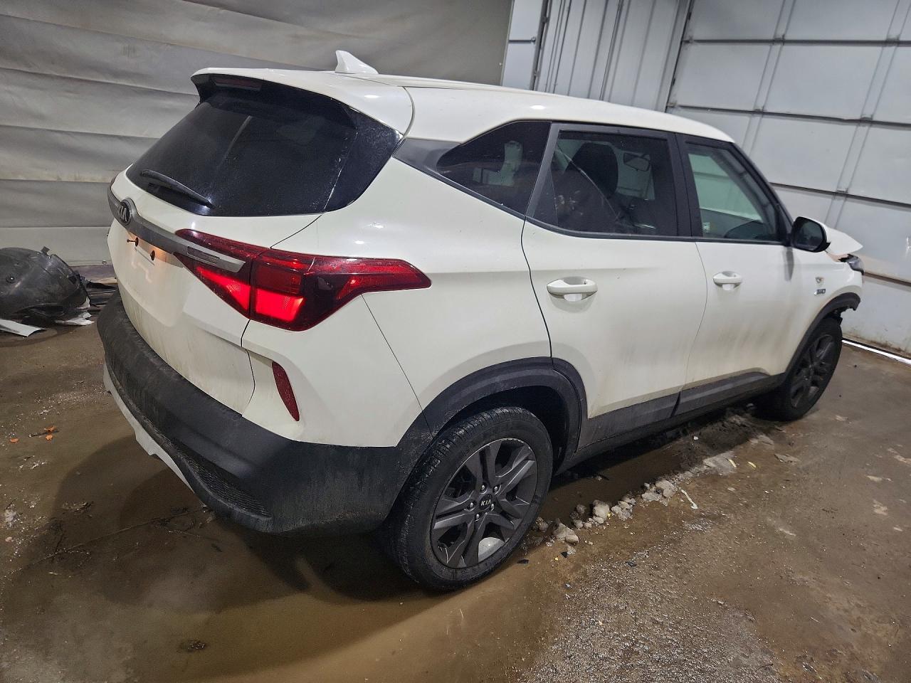 2021 Kia Seltos Lx - Image 3