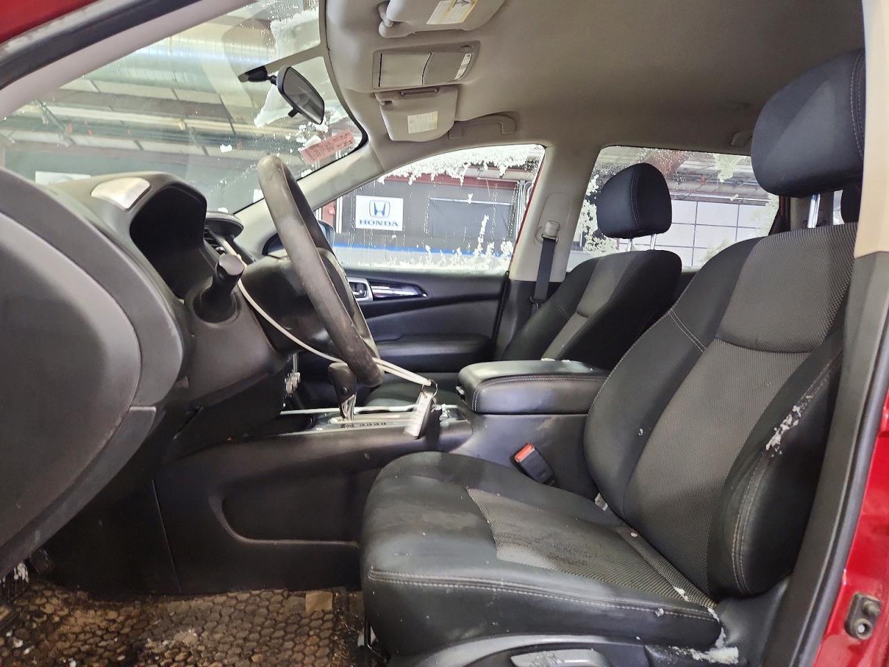2018 Nissan Pathfinder S - Image 7