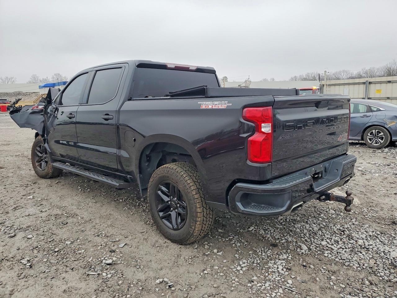 2019 Chevrolet Silverado K1500 Trail Boss Custom - Image 2
