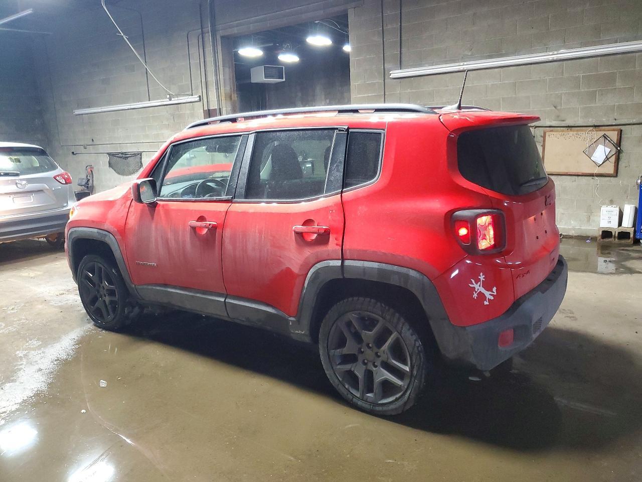 2022 Jeep Renegade Latitude - Фото 2