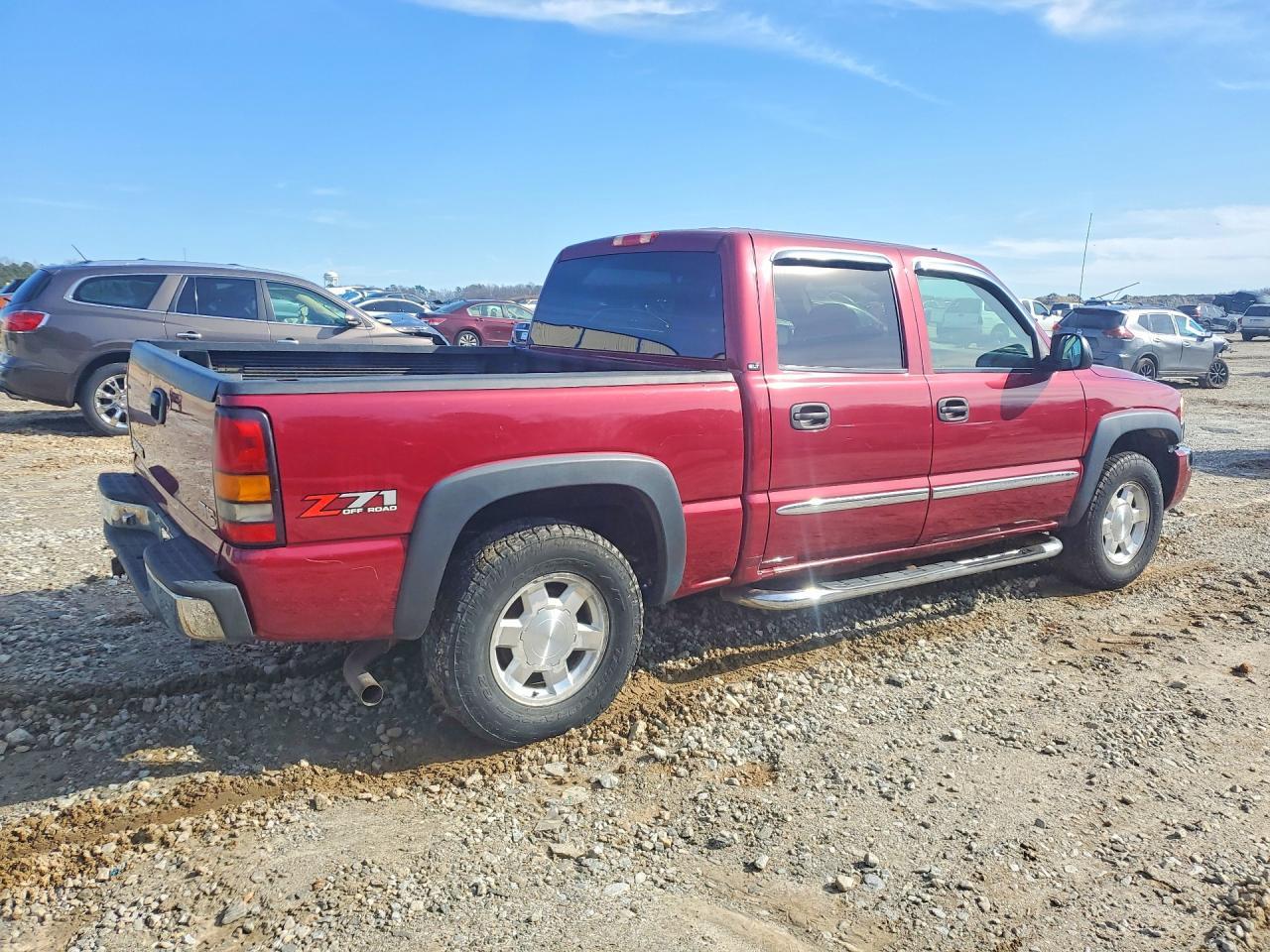 2005 GMC New Sierra K1500 - Image 3