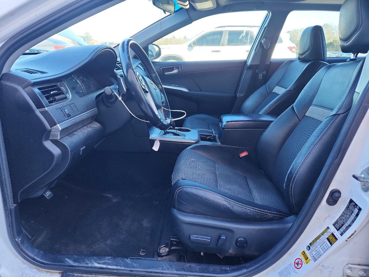 2013 Toyota Camry Se - Image 7