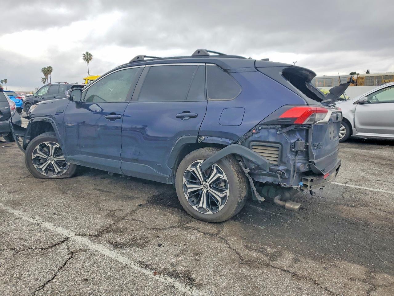2022 Toyota Rav4 Prime Xse - Image 2