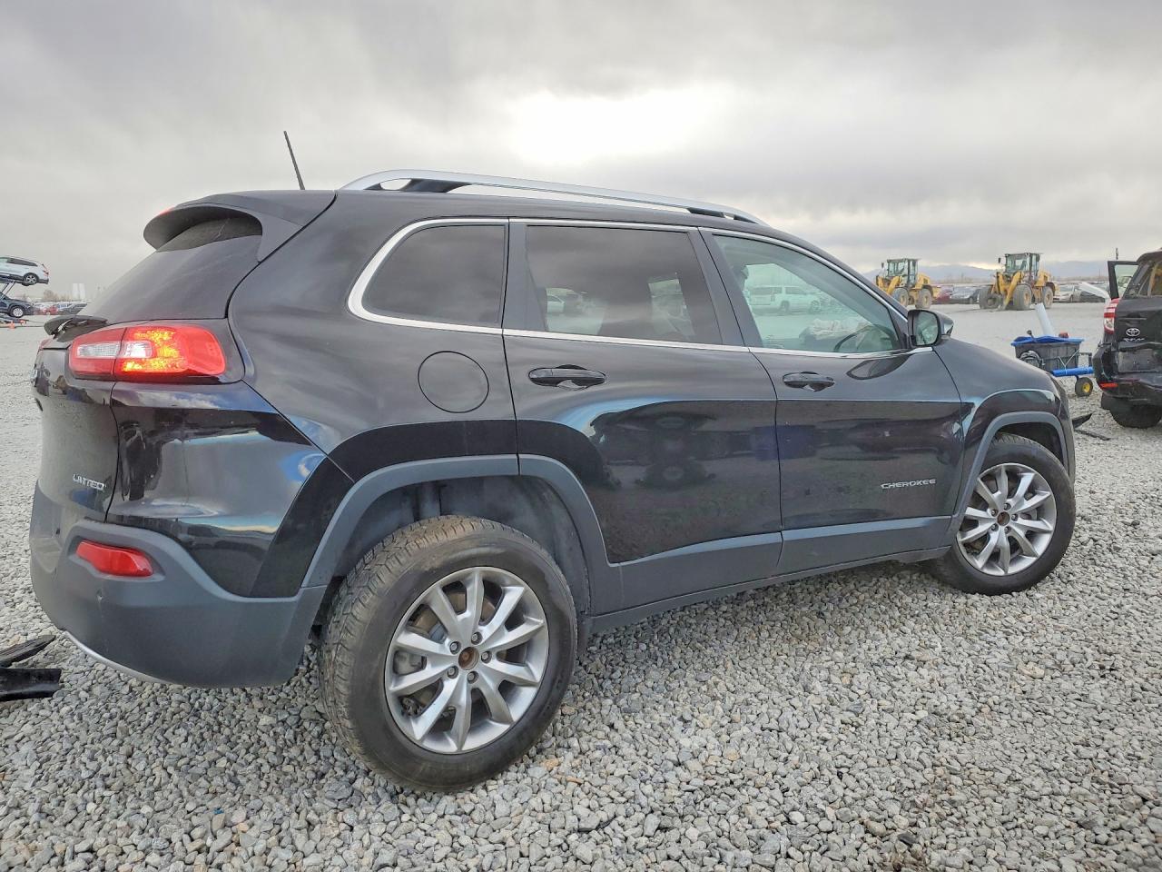2018 Jeep Cherokee Limited - Image 3