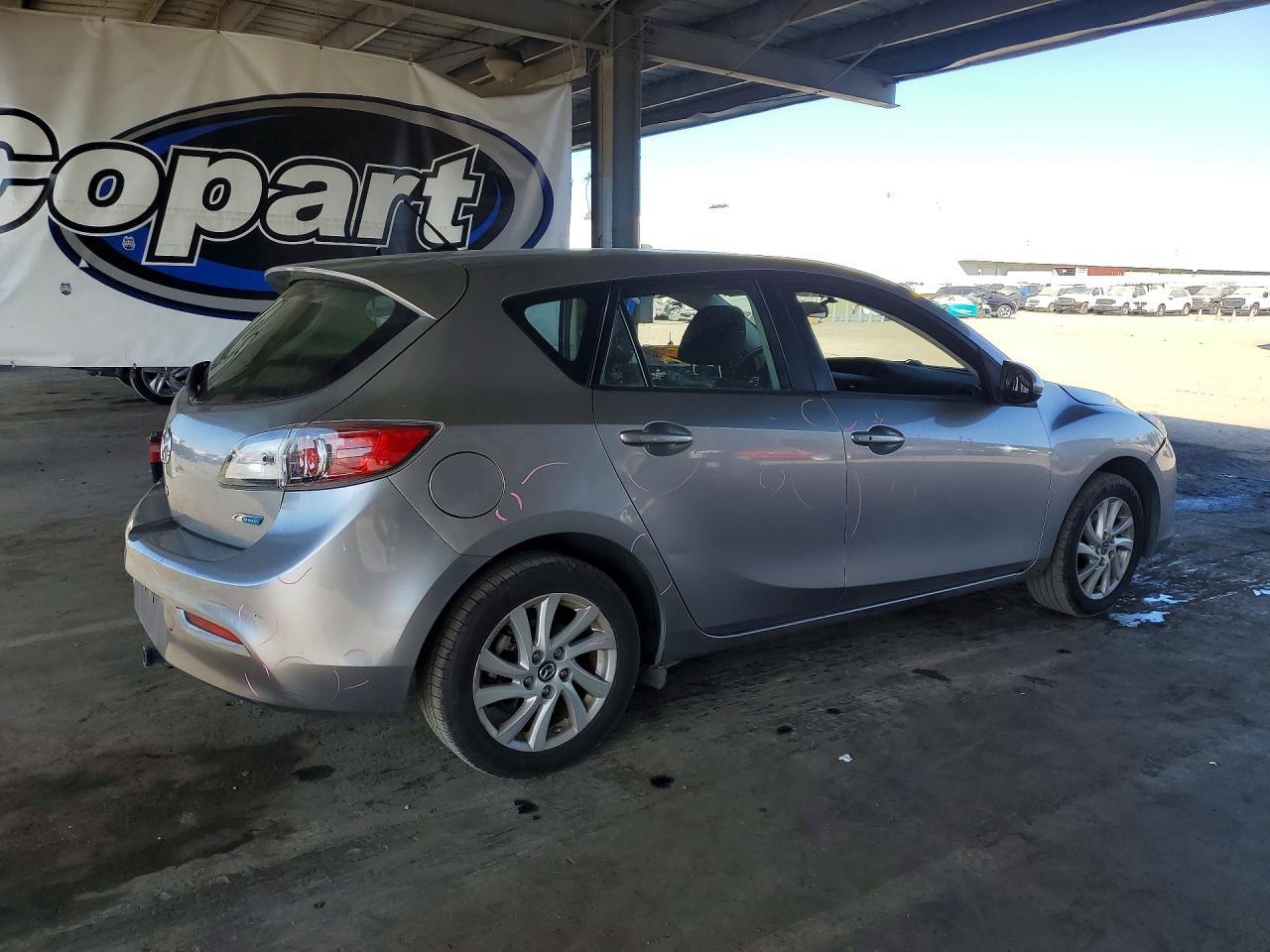 2013 Mazda 3 I - Фото 3