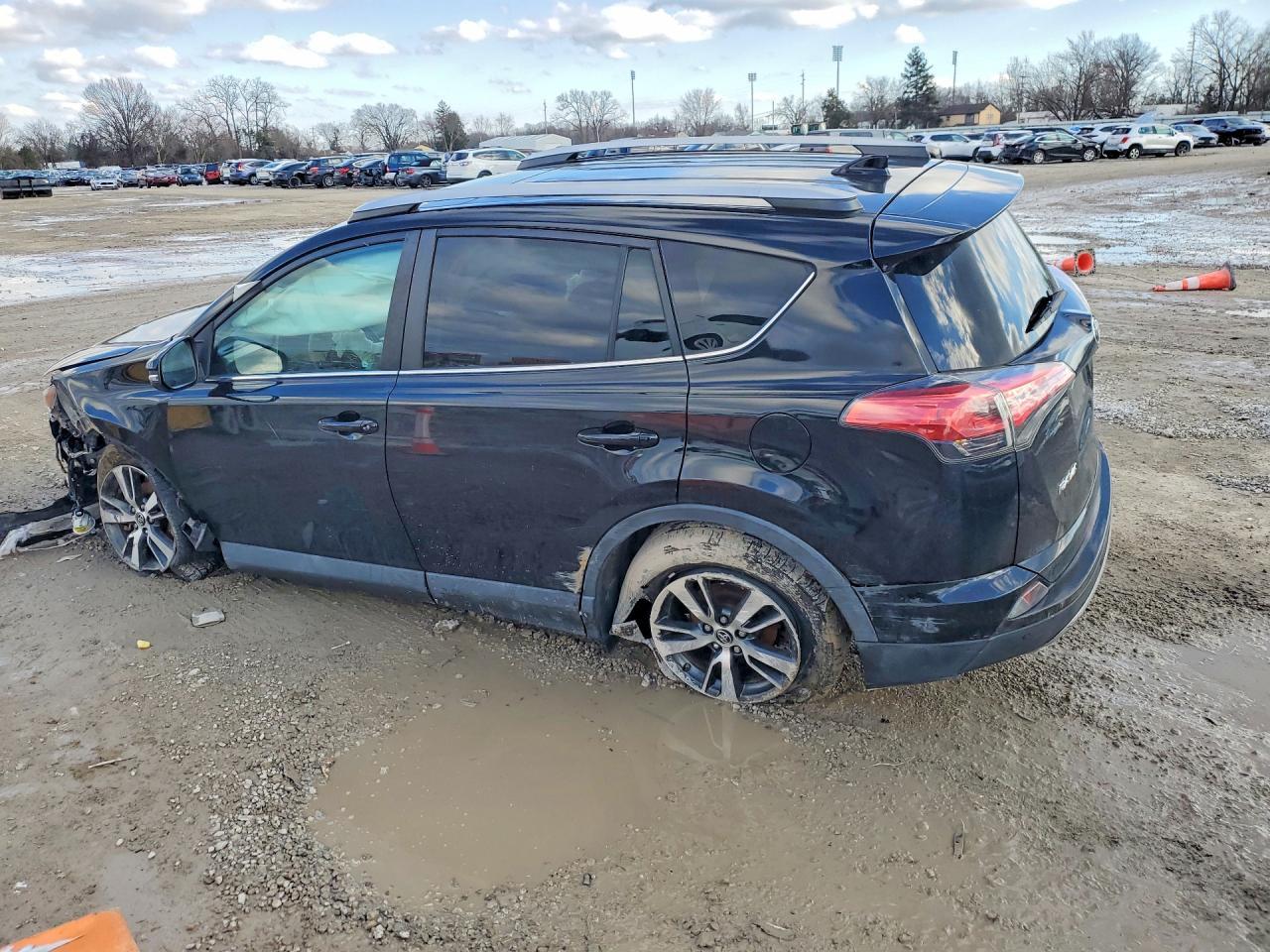 2018 Toyota Rav4 Adventure - Фото 2