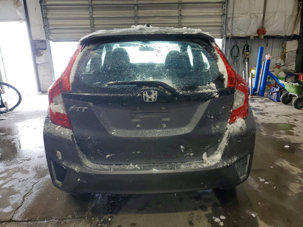 2017 Honda Fit Lx - Image 6