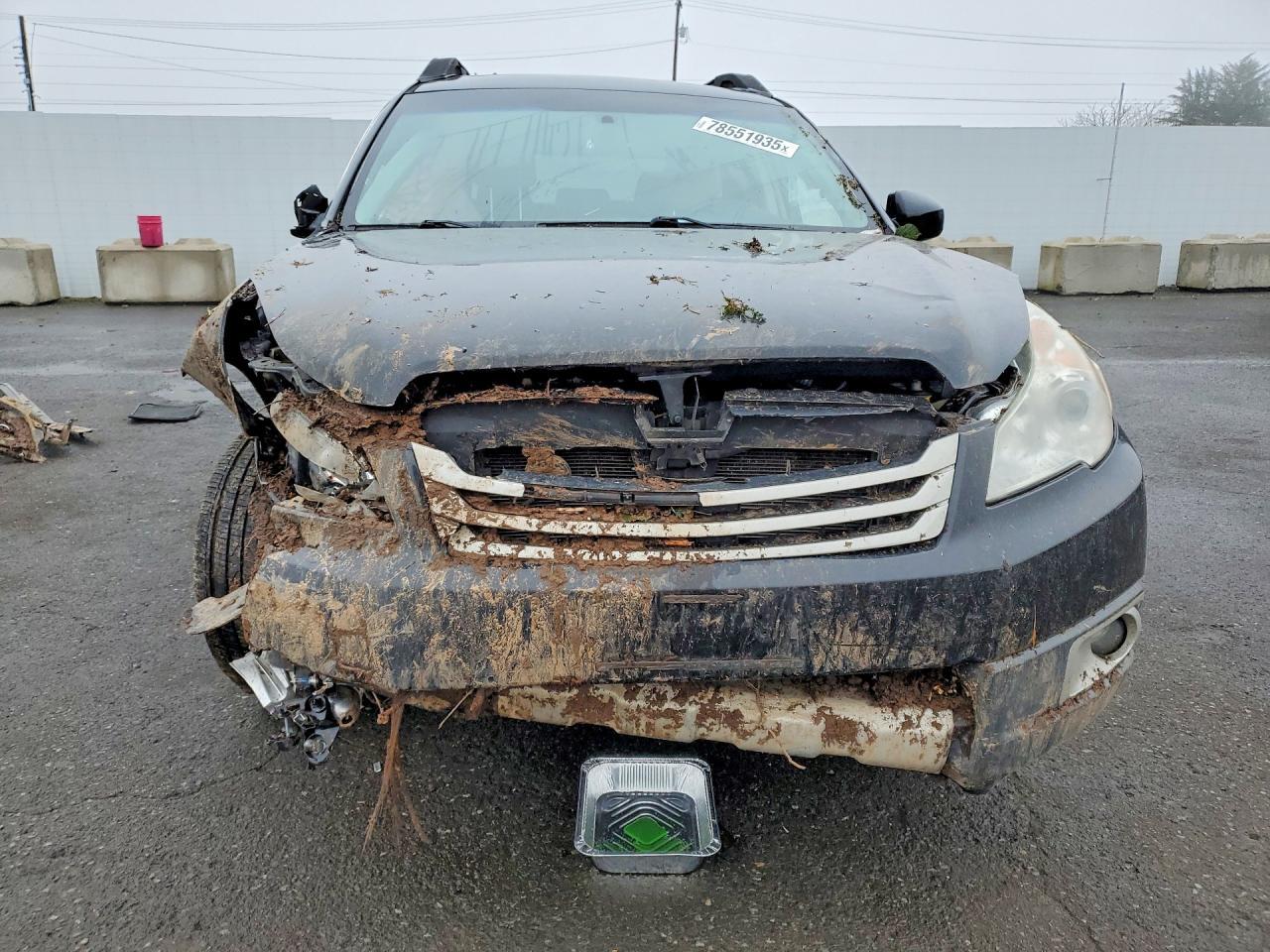 2012 Subaru Outback 3.6R Limited - Image 5