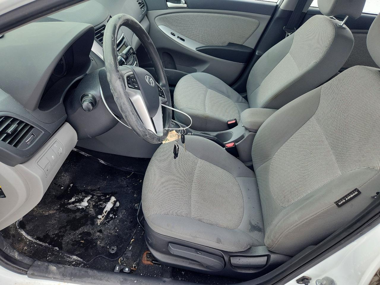 2012 Hyundai Accent Gls - Image 7
