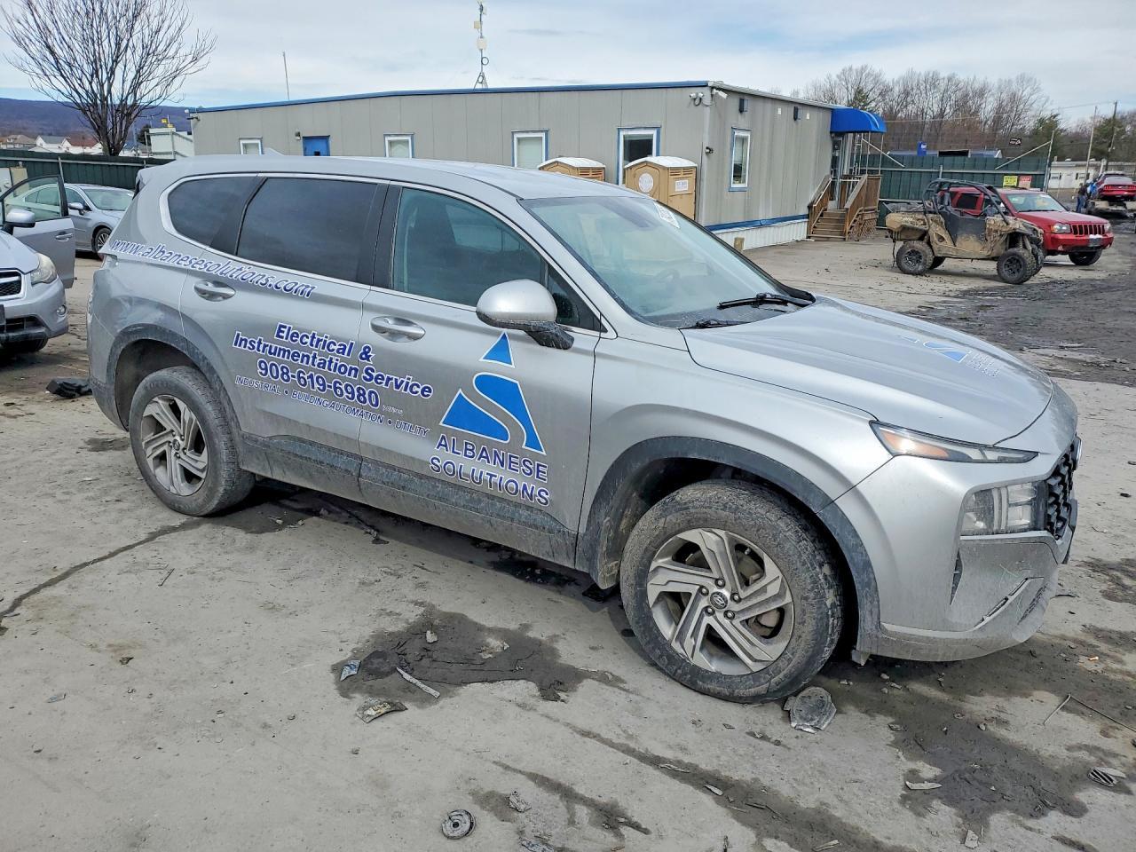 2023 Hyundai Santa Fe Se - Image 4
