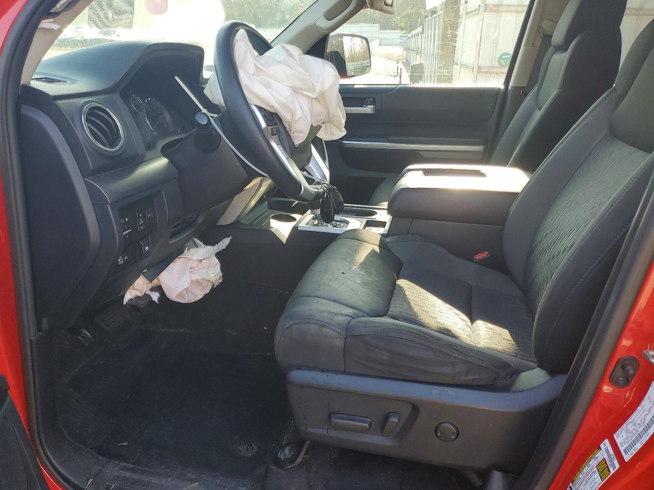 2016 Toyota Tundra Crewmax Sr5 - Image 7