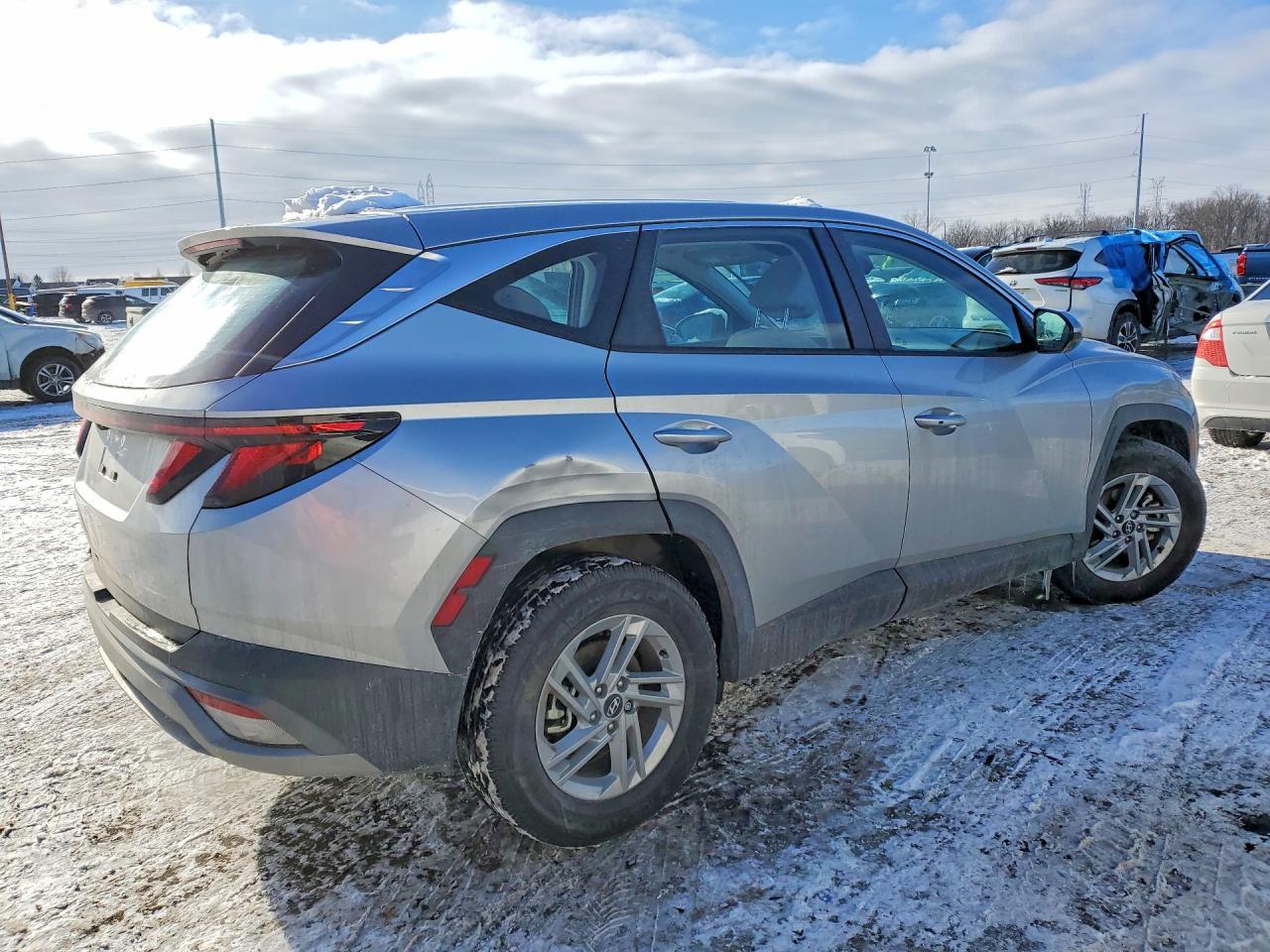 2025 Hyundai Tucson Se - Image 3