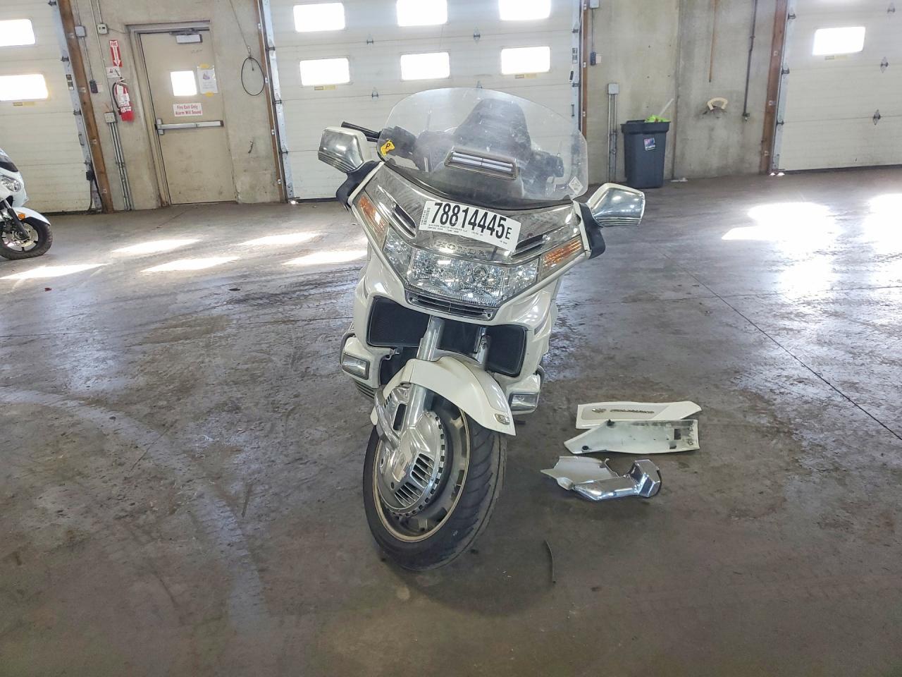 1999 Honda Gl1500 - Фото 2