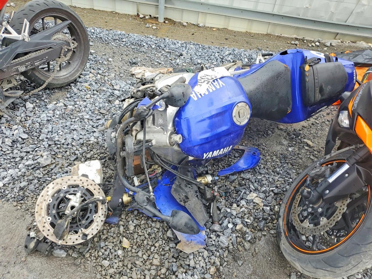 2000 Yamaha Yzfr1 - Image 3