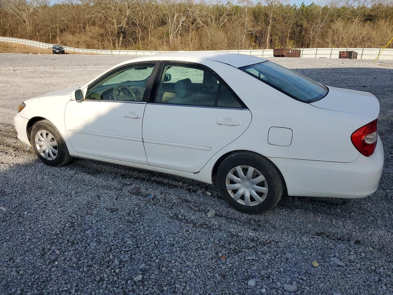 2002 Toyota Camry Le - Фото 2