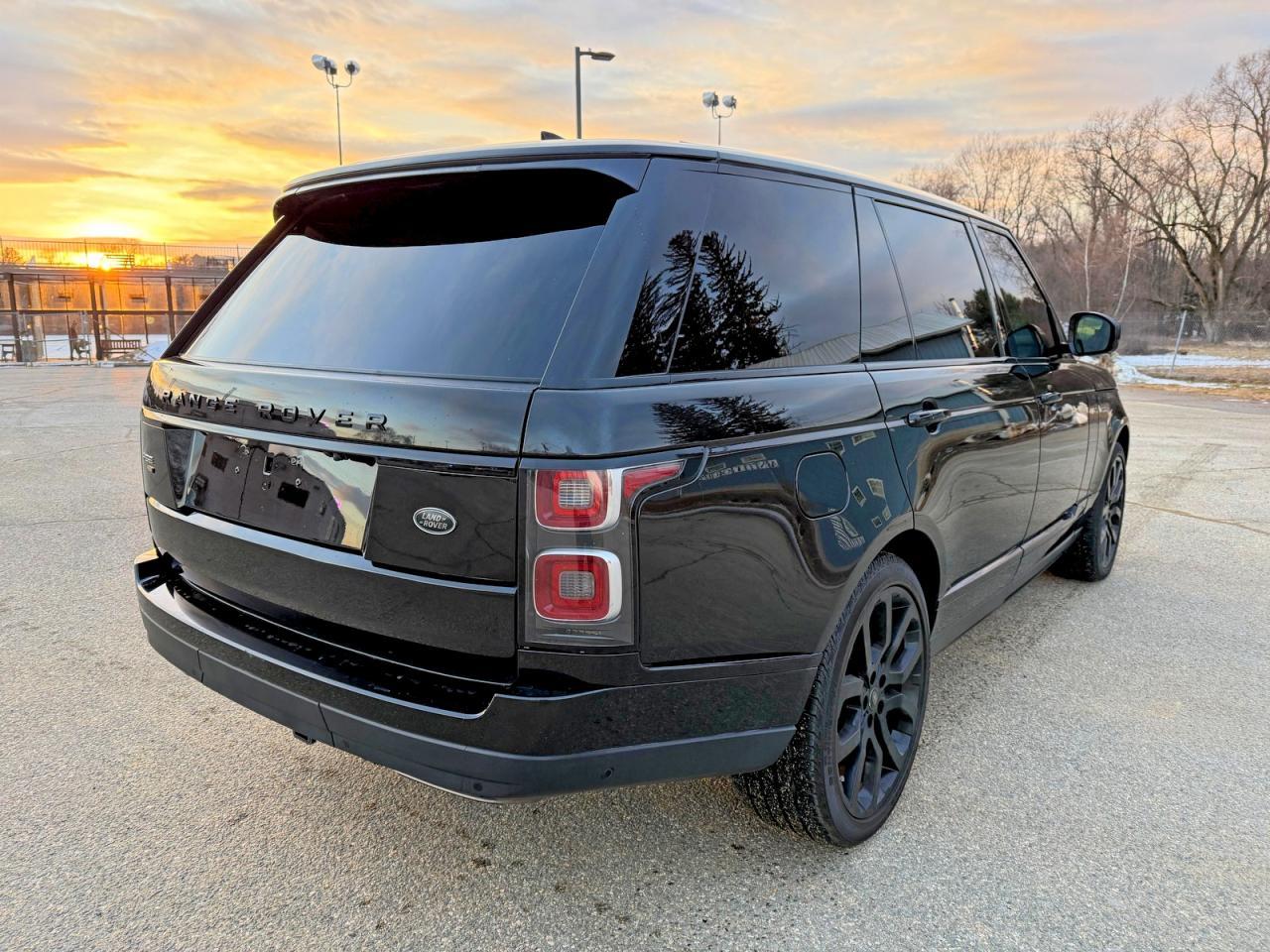 2020 Land Rover Range Rover P525 Hse - Image 4