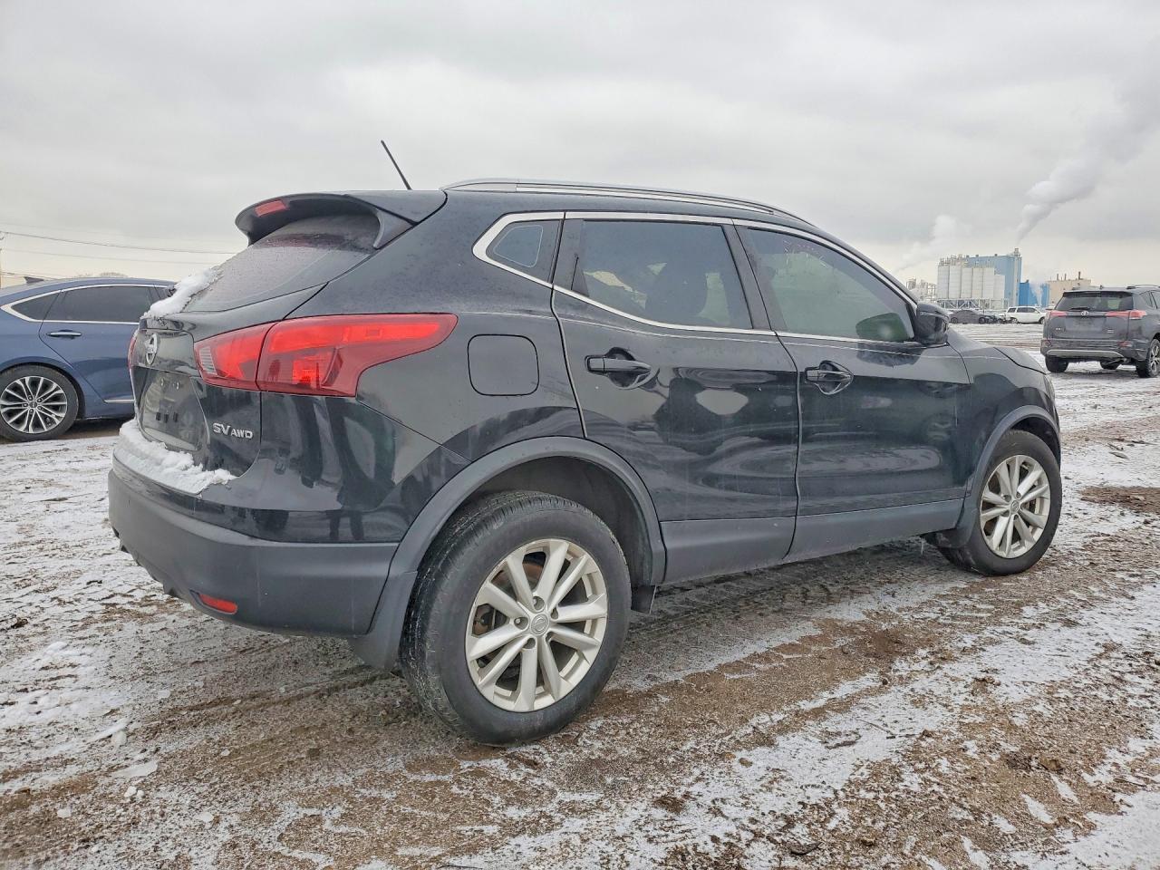 2017 Nissan Rogue Sport S - Фото 3