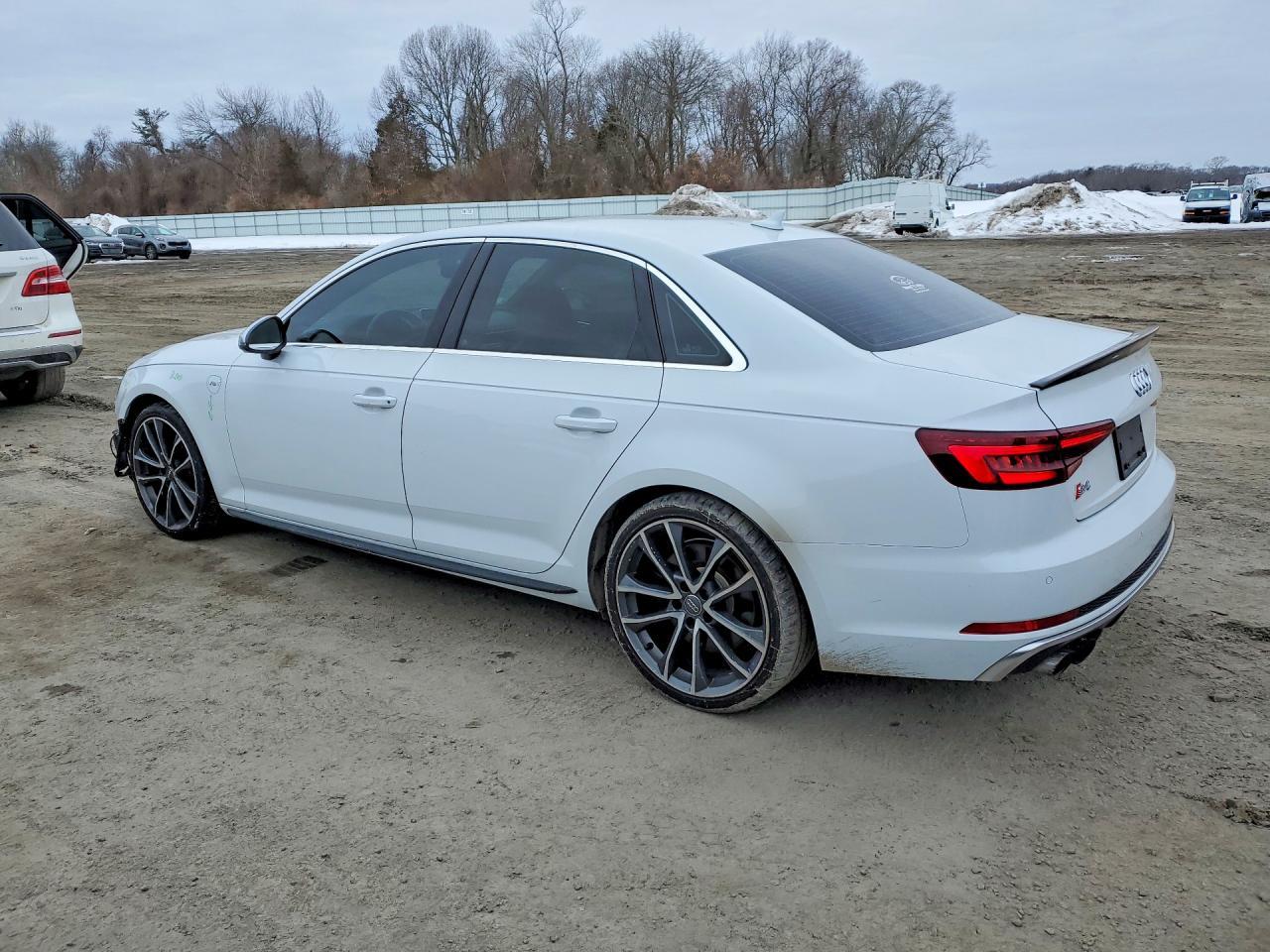 2018 Audi S4 Prestige - Фото 2