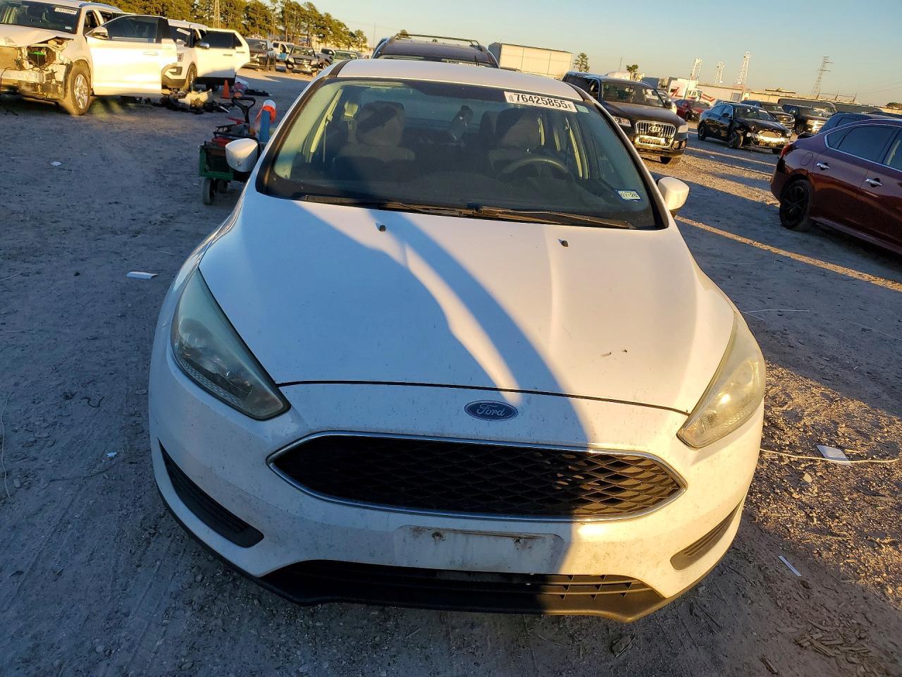 2017 Ford Focus Se - Image 5