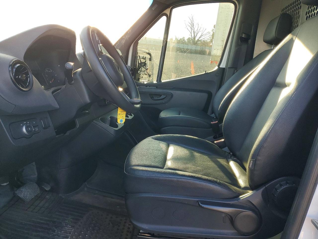 2019 Mercedes Benz Sprinter Utility / Service Van - Фото 7