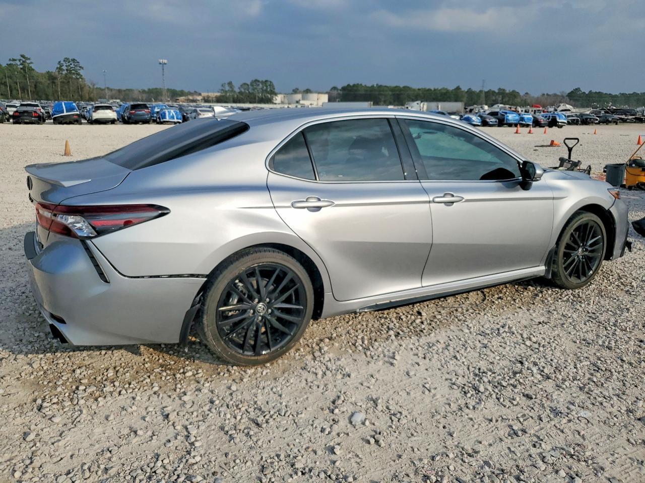 2024 Toyota Camry Xse - Image 3