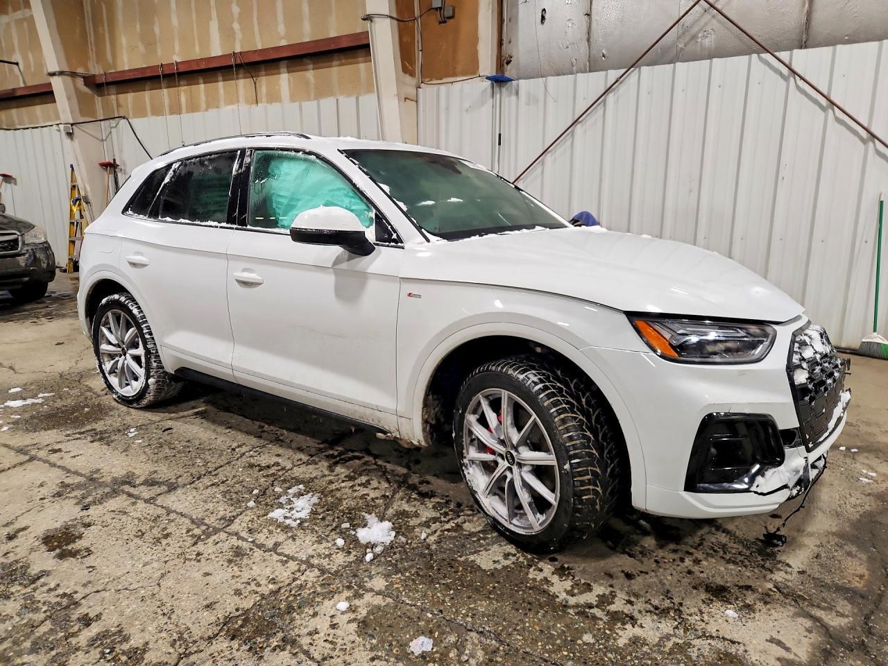 2024 Audi Q5 E Premium Plus 55 - Image 4