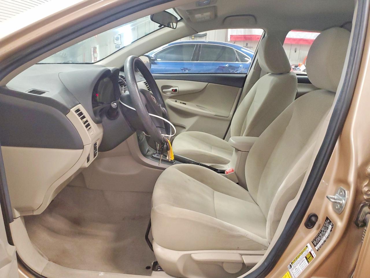 2012 Toyota Corolla L - Фото 7