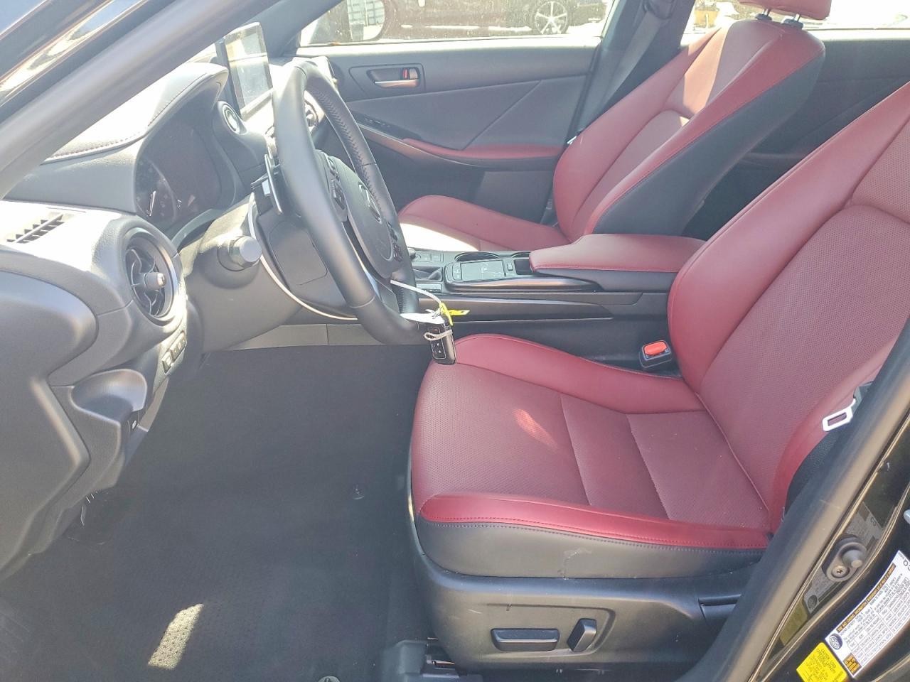 2025 Lexus Is 350 F Sport Design - Image 7