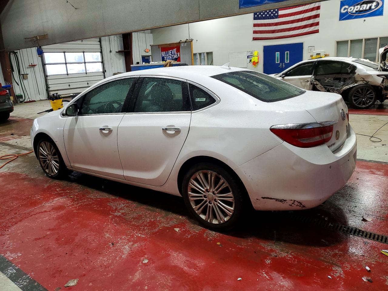 2013 Buick Verano Convenience - Фото 2